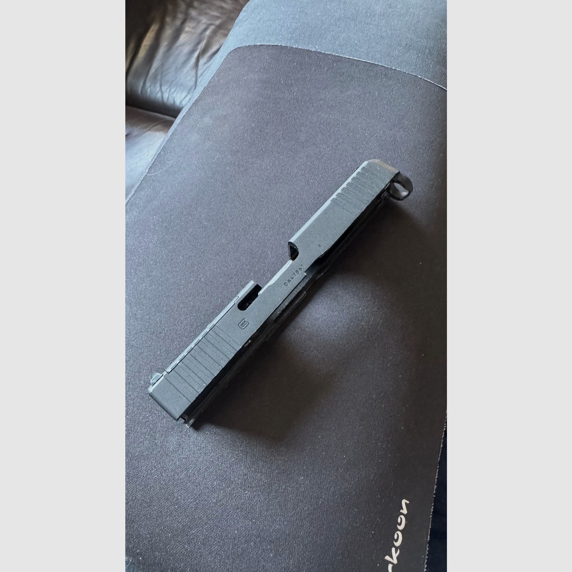 Originele GHK Glock 17 Gen 5 Aluminium Sluiter & Loop incl. Terugslagveer & Trigger Locator