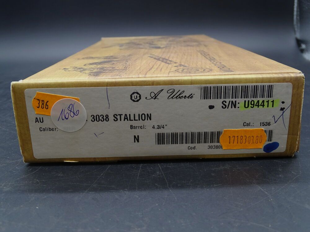 Uberti 1873 Cattleman Stallion 4 3/4 " Kaliber .22lr Cattleman 1873