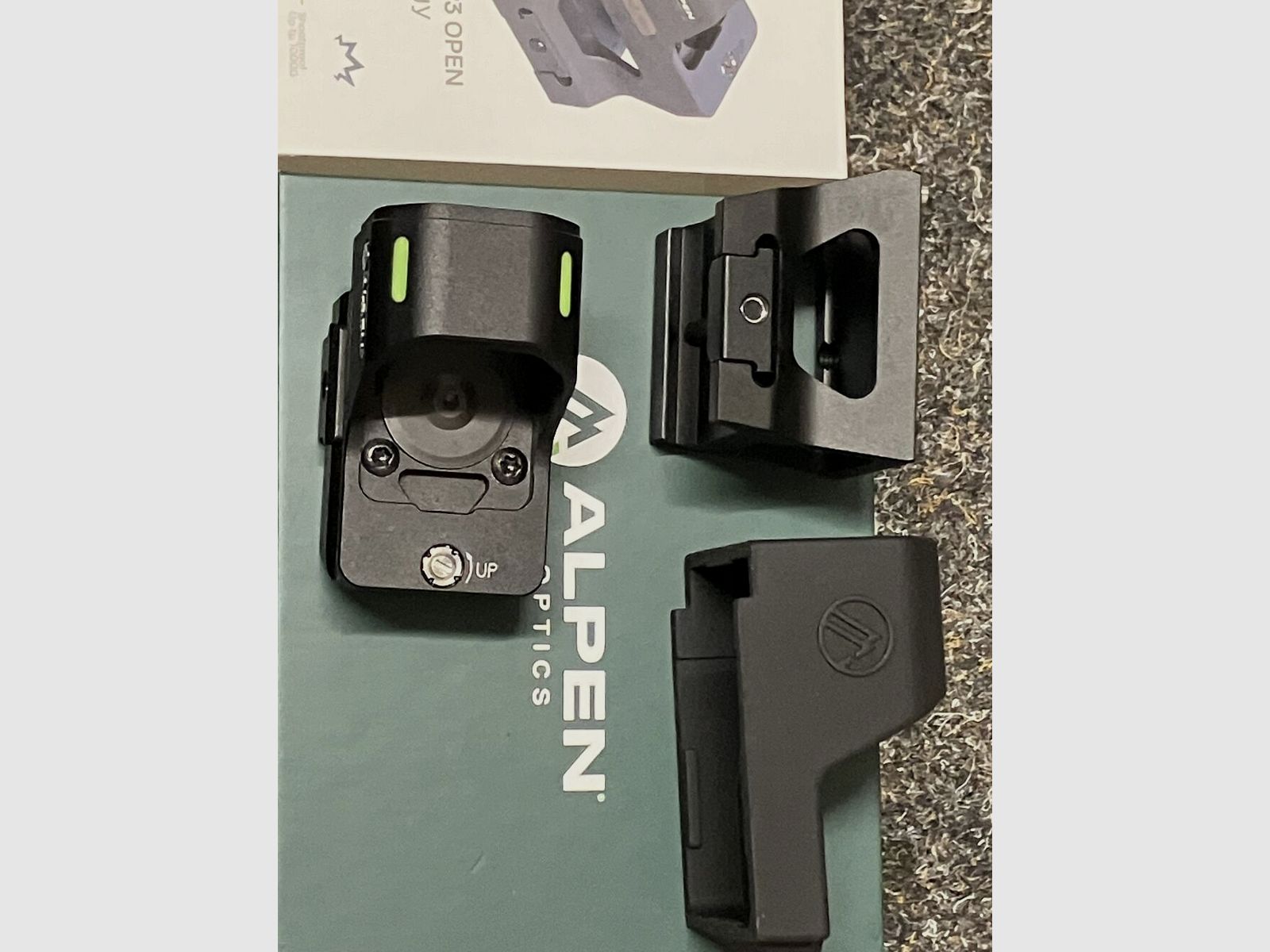 Punktowy celownik Alpen Optics Argus LT 1x26x23 otwarty