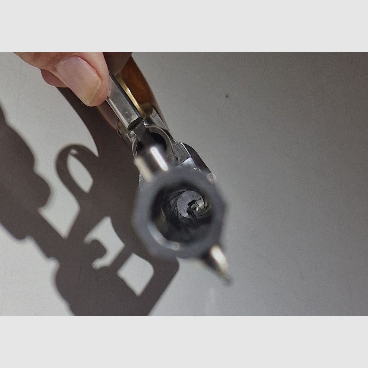 Revólver de percusión Pietta 44 con cañón de 8 pulgadas