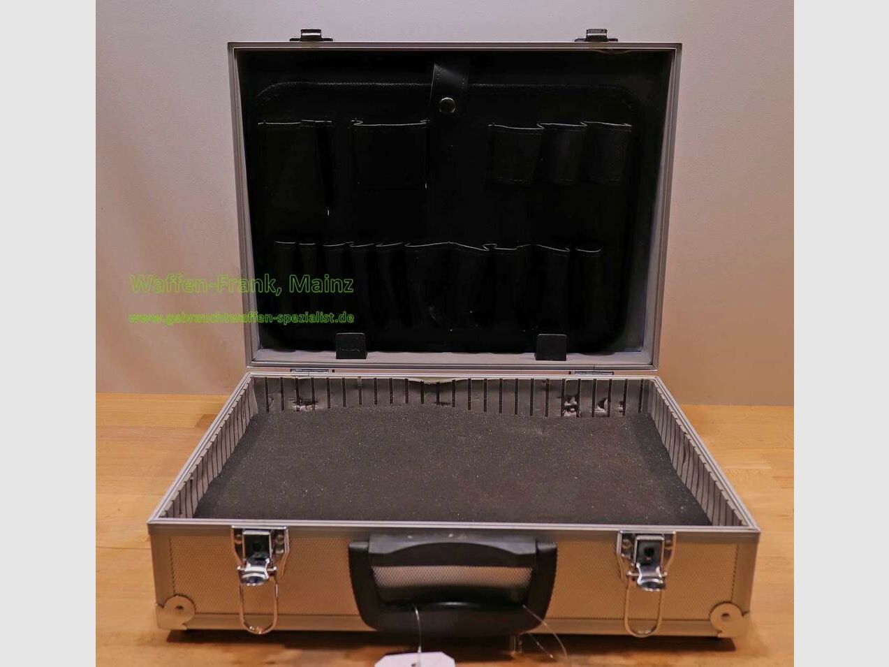 German, Manufacturer unknown pistol case