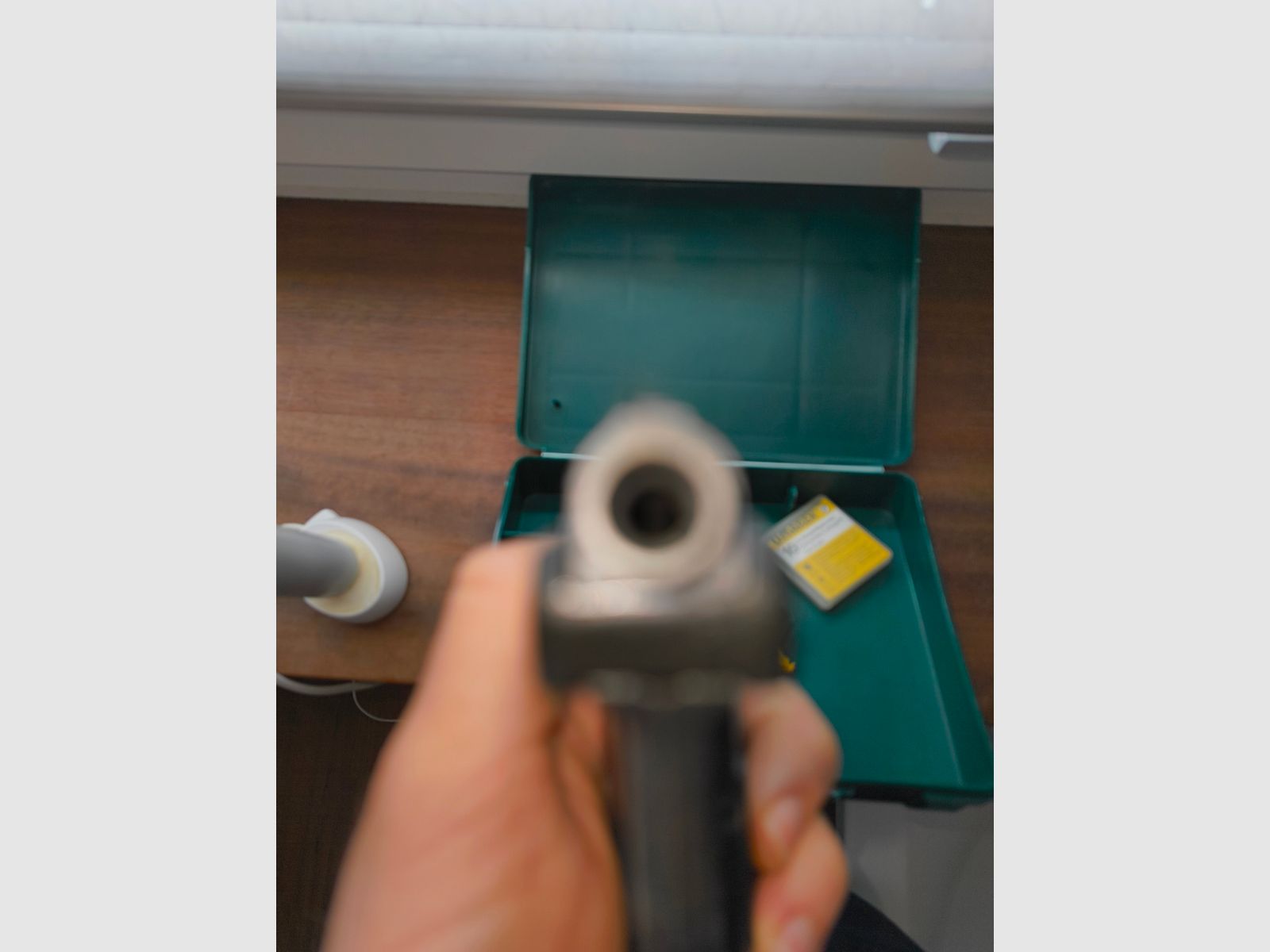 6ME 8 Detective Schreckschusspistolen