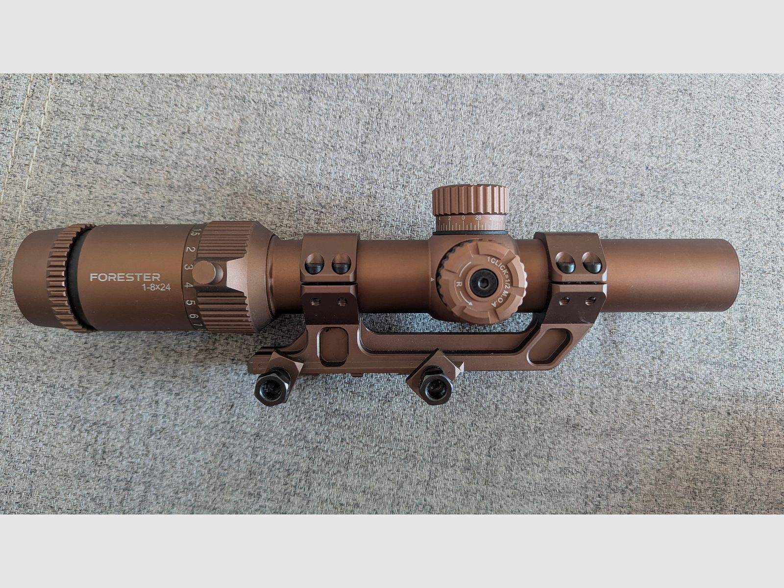 Vector Optics Forester 1-8x24 FDE incl. blokmontage