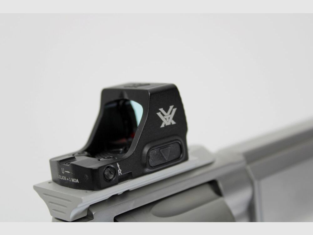 Smith & Wesson 686 Competitor Performance Center mit Vortex Defender CCW .357Mag