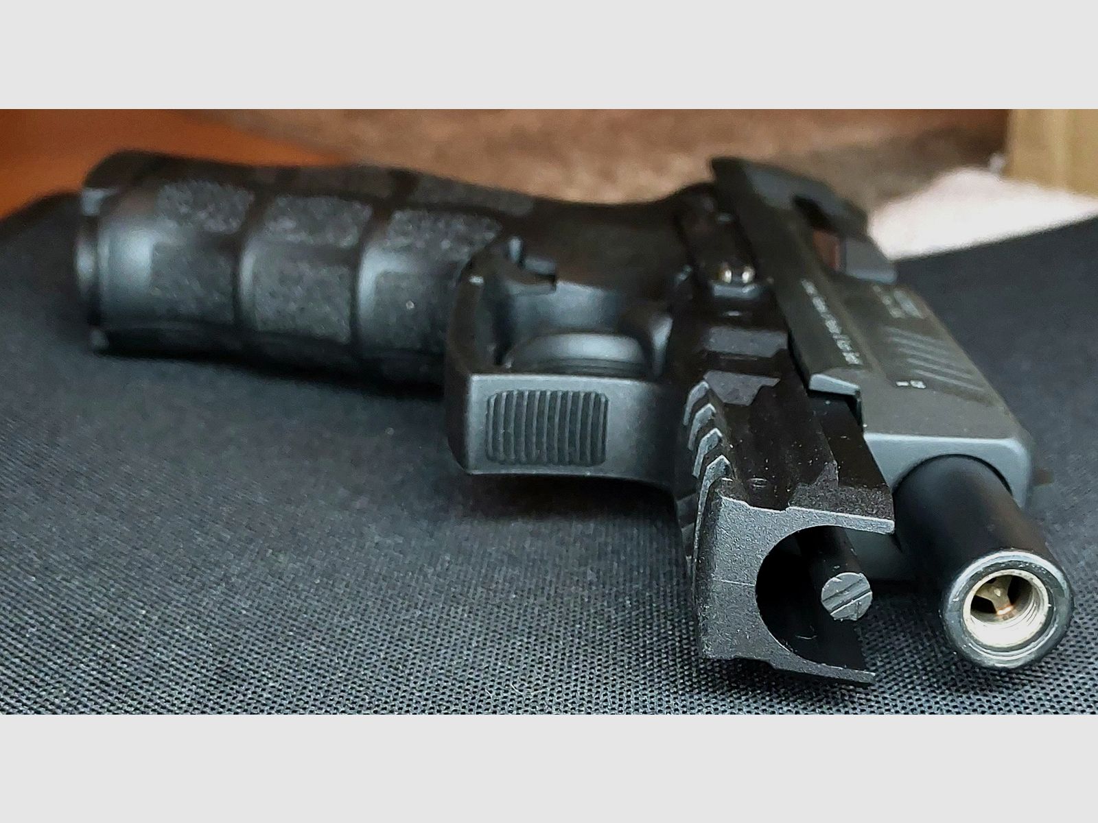 Heckler & Koch P30 blank firing pistol 9 mm P.A.K. blued (PTB 912)