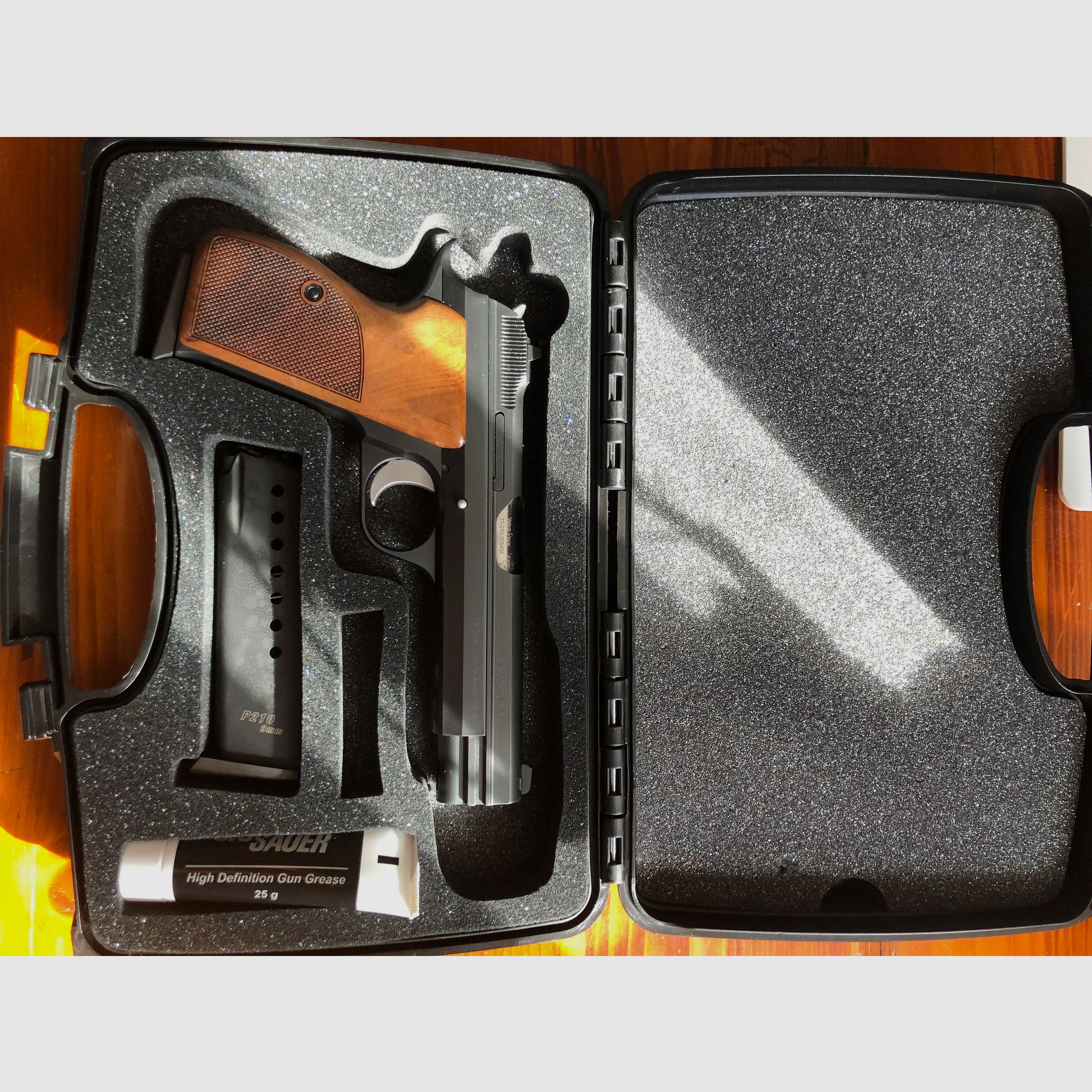 Sig Sauer P210 Legend (Eckernförde)