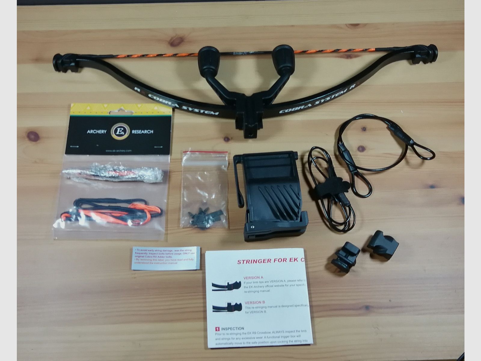 ADDER COBRA SYSTEM 130 LBS + 7 SCHUSS POLYMER MAGAZIN + 7 SCHUSS METALL MAGAZIN + OPTIK 3-10x42 Gr/Ro Bel & BERETTA 4x32 + METALL STANDBEIN