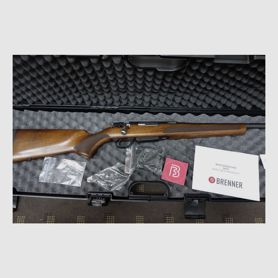 Brenner repeating rifle optionally with rear sight and front sight or without BR20