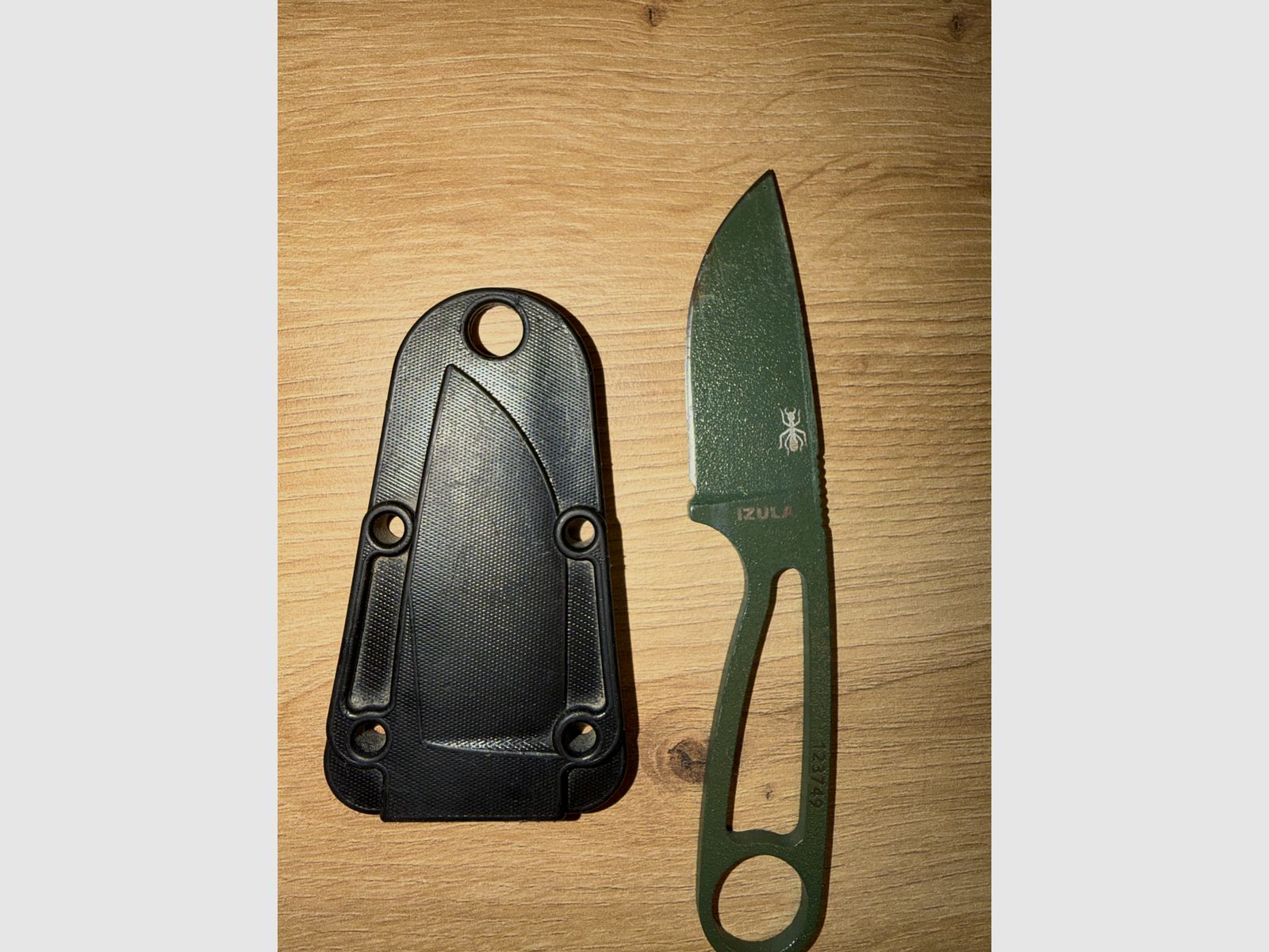 Esee Izula OD Green jachtmes carbonstaal, afbeelding 1 van 2