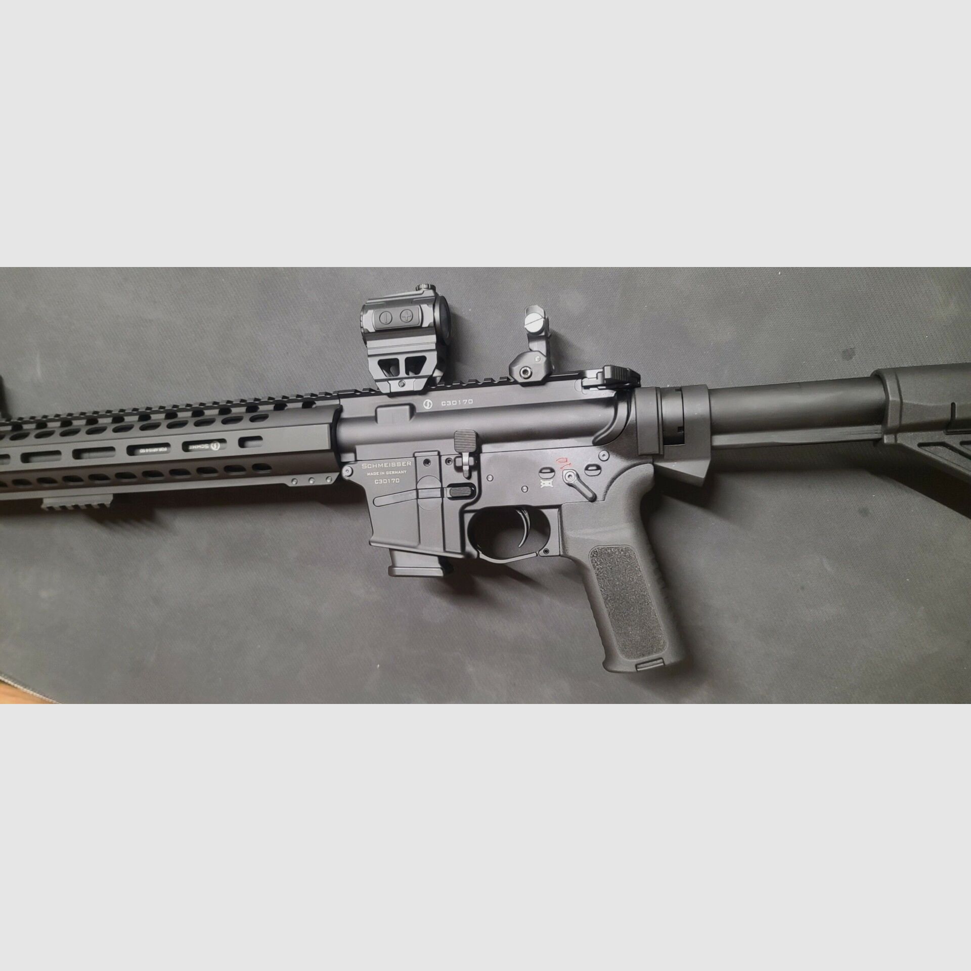 SCHMEISSER AR-9 – 9S S4F M-LOK Kal. 9×19 -10,5 » mit Schalldämpfer (Optik optional), Bild 4 von 8