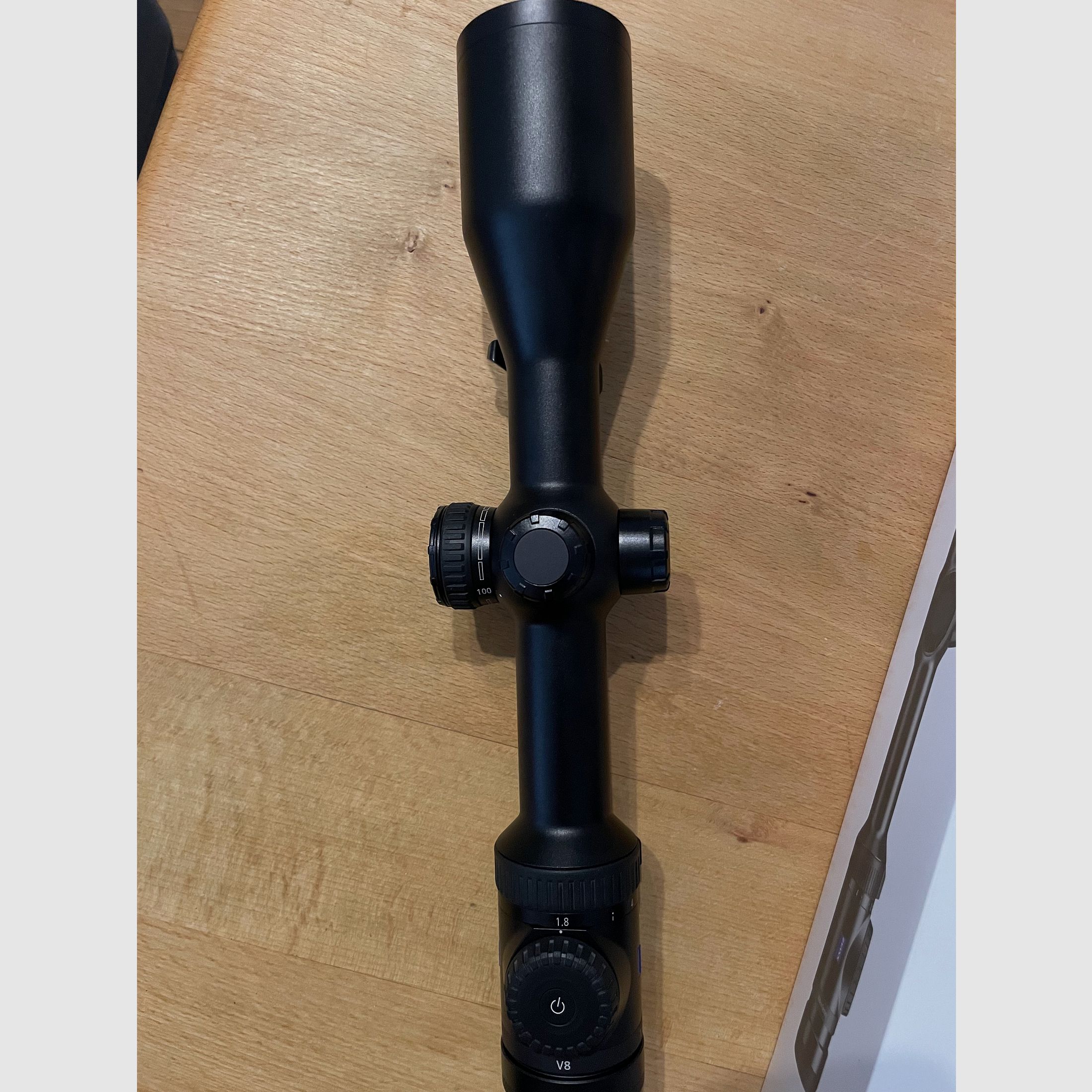 Zeiss V8 1,8-14x50