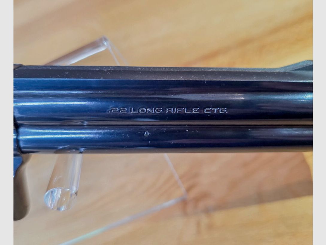 Smith & Wesson Modell 17-6