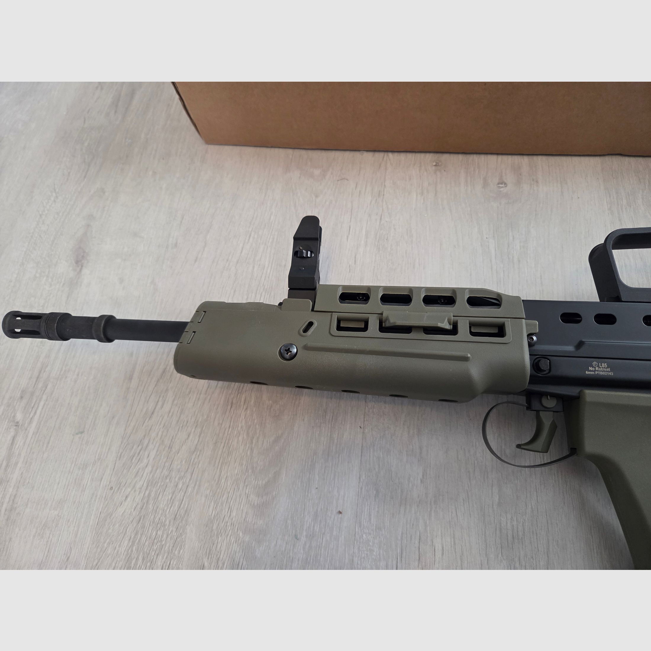 Wei Etech L85 A2 Vollmetall GBB Airsoft Gewehr Top Zustand