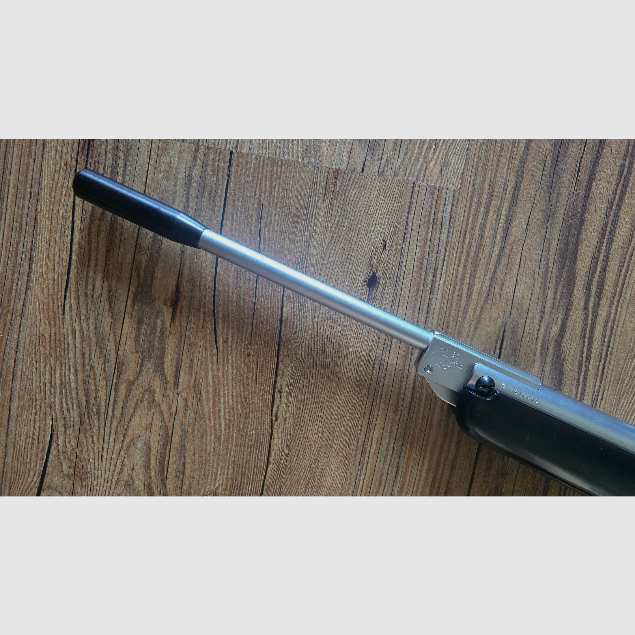 Luftgewehr Weihrauch HW 30 S Nickel schwarzer Buchenholzschaft Zielfernrohr 4x32 Kaliber 4,5 mm