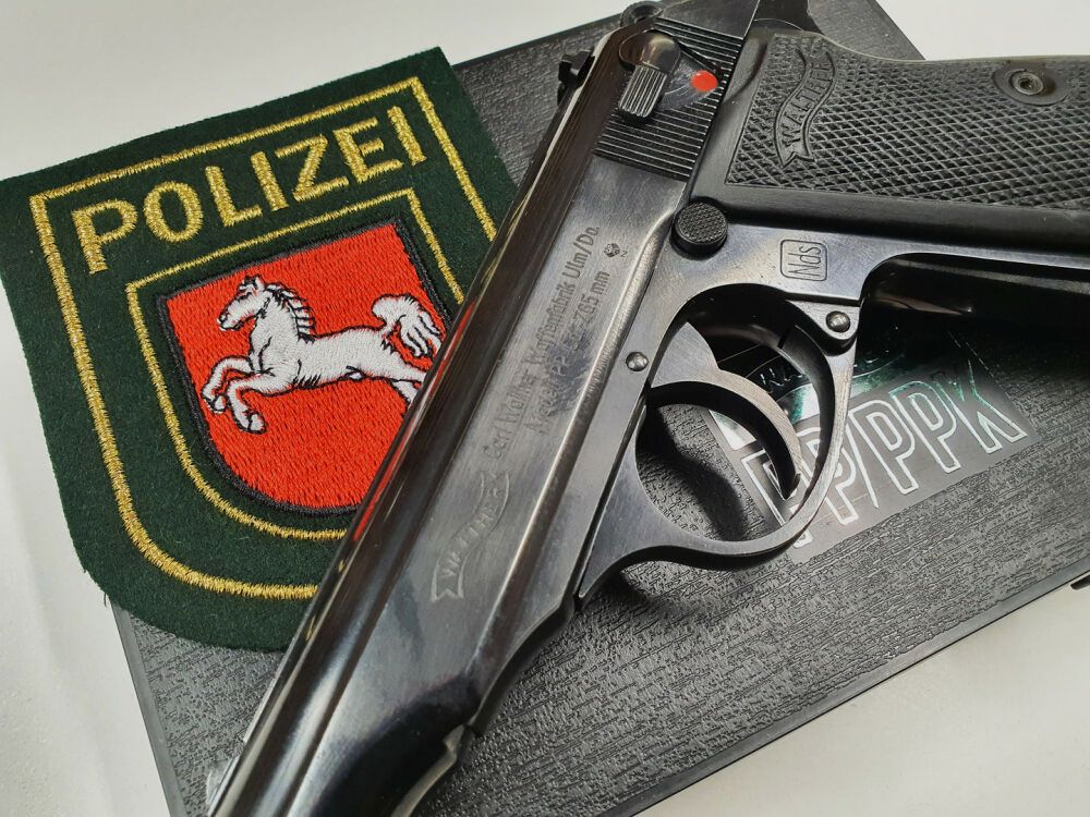 Walther Carl Walther PP Waffenfabrik Ulm/Do. Calibre 7,65mm Browning Tampon Nds Police Niedersachsen