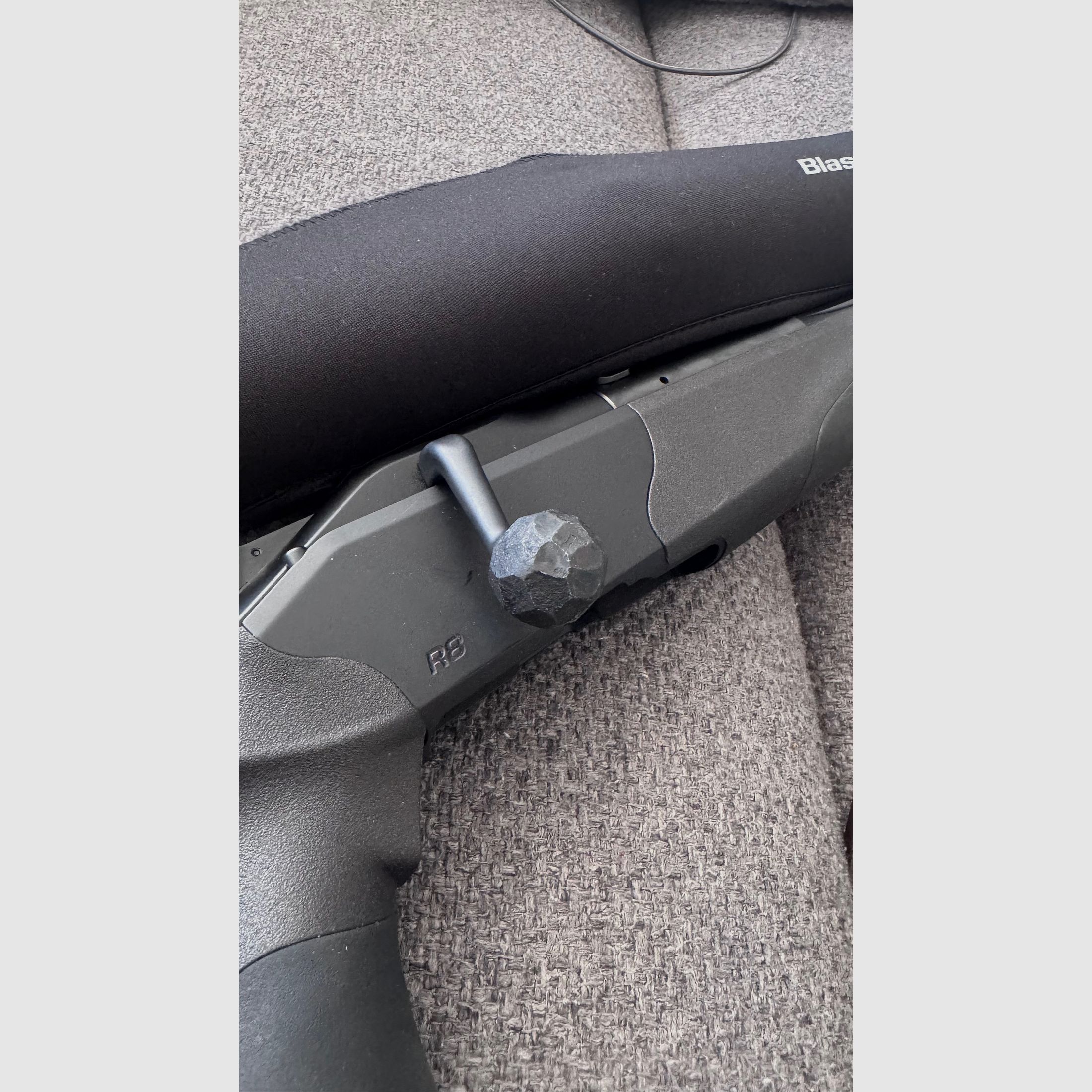 - Chasser - Boule de prise de chambre M6 par exemple Blaser r8