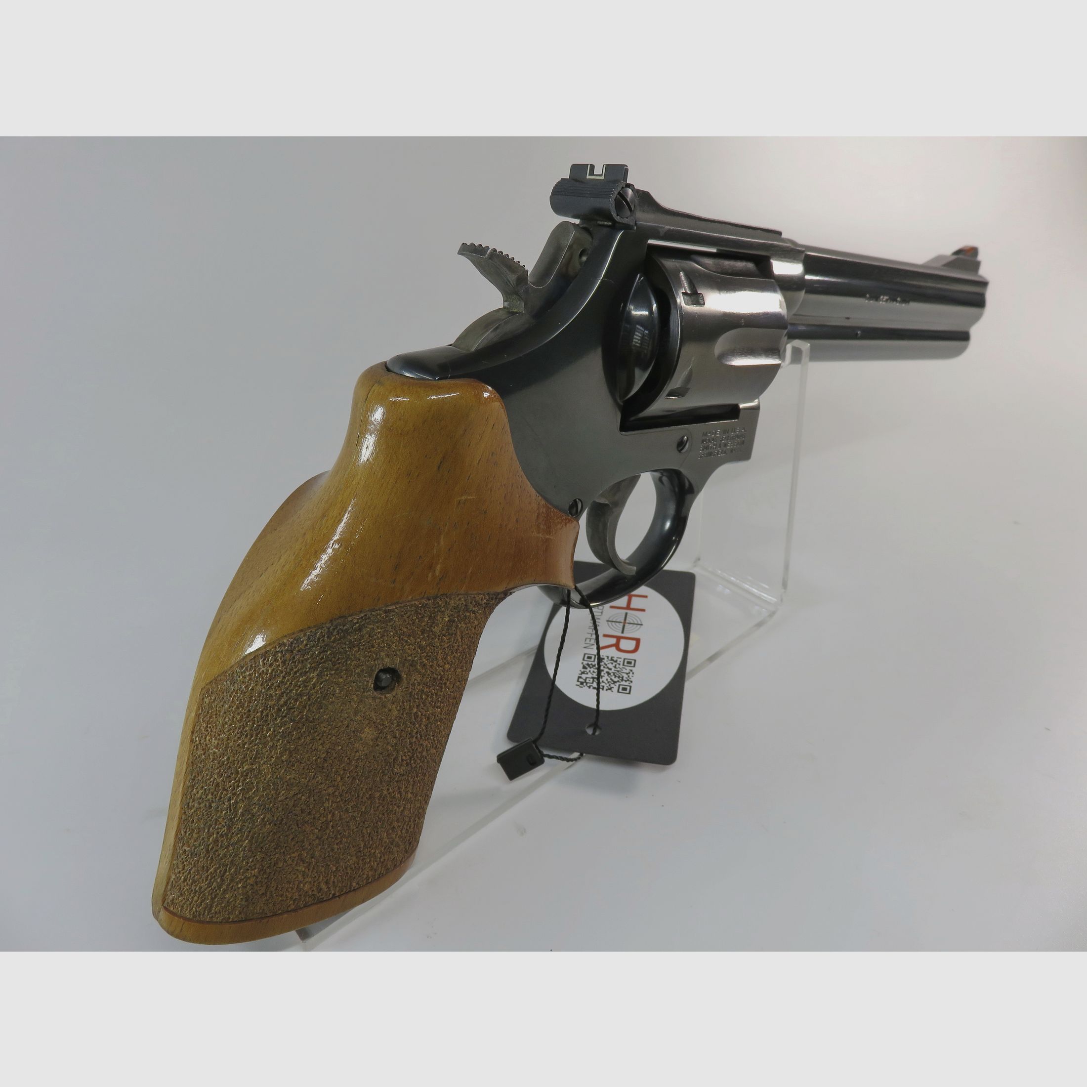 Revólver Smith & Wesson 586-2 | .357 Mag. | 6 pulgadas | pavonado | empuñadura Nill