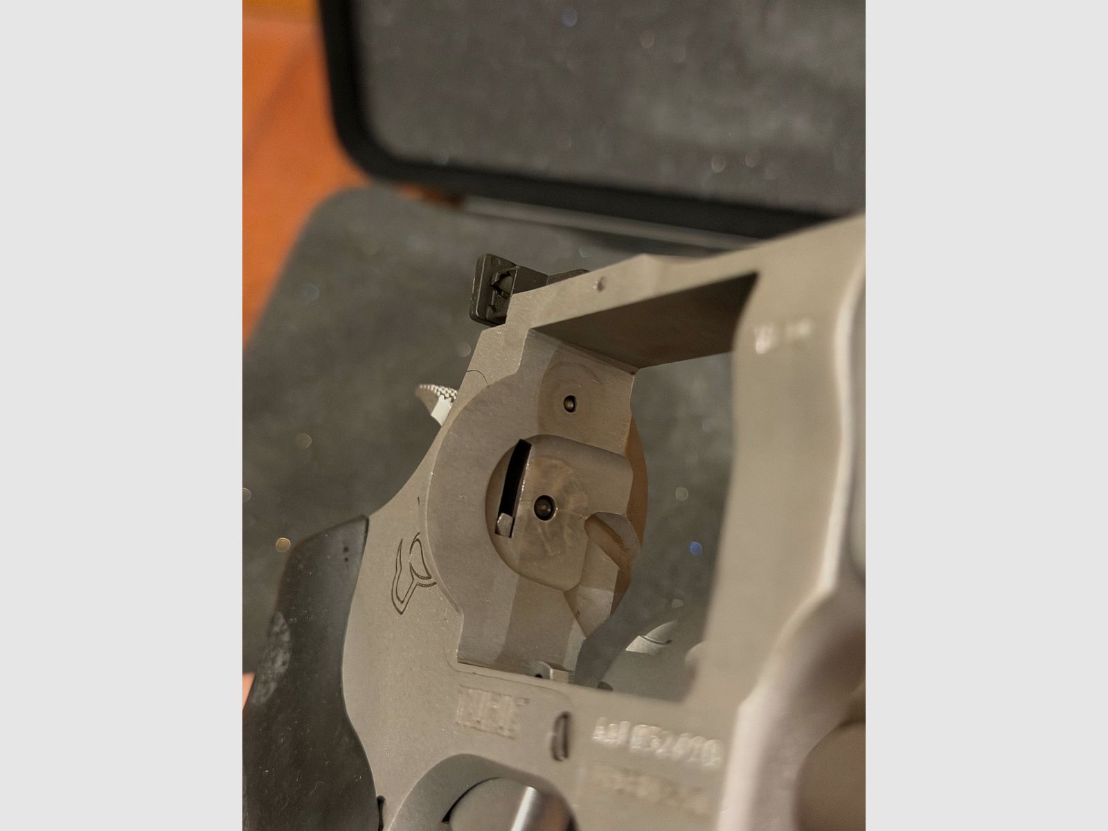 TAURUS TRACKER 627 4“ m. Komp. nuevo - no disparado con accesorios