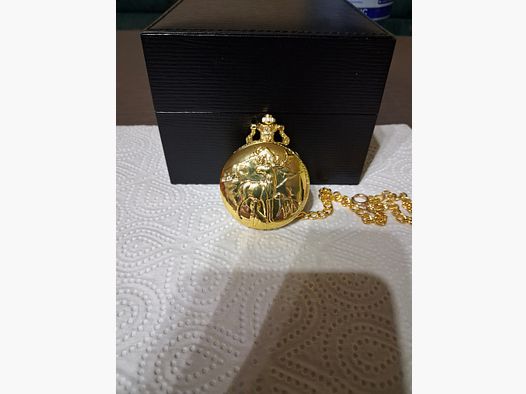 Taschenuhr mit Jagdmotiv 