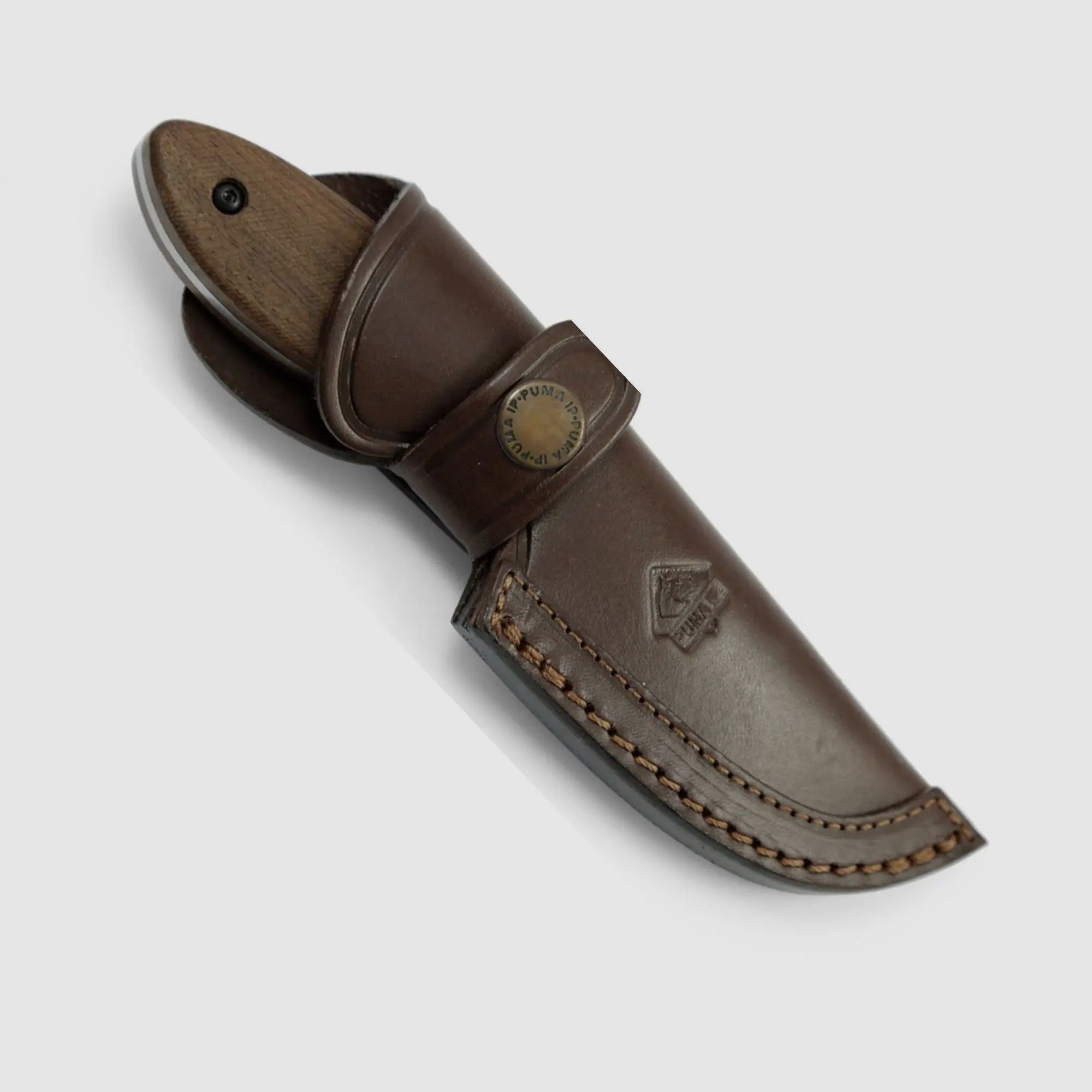 PUMA IP roka, walnut wood