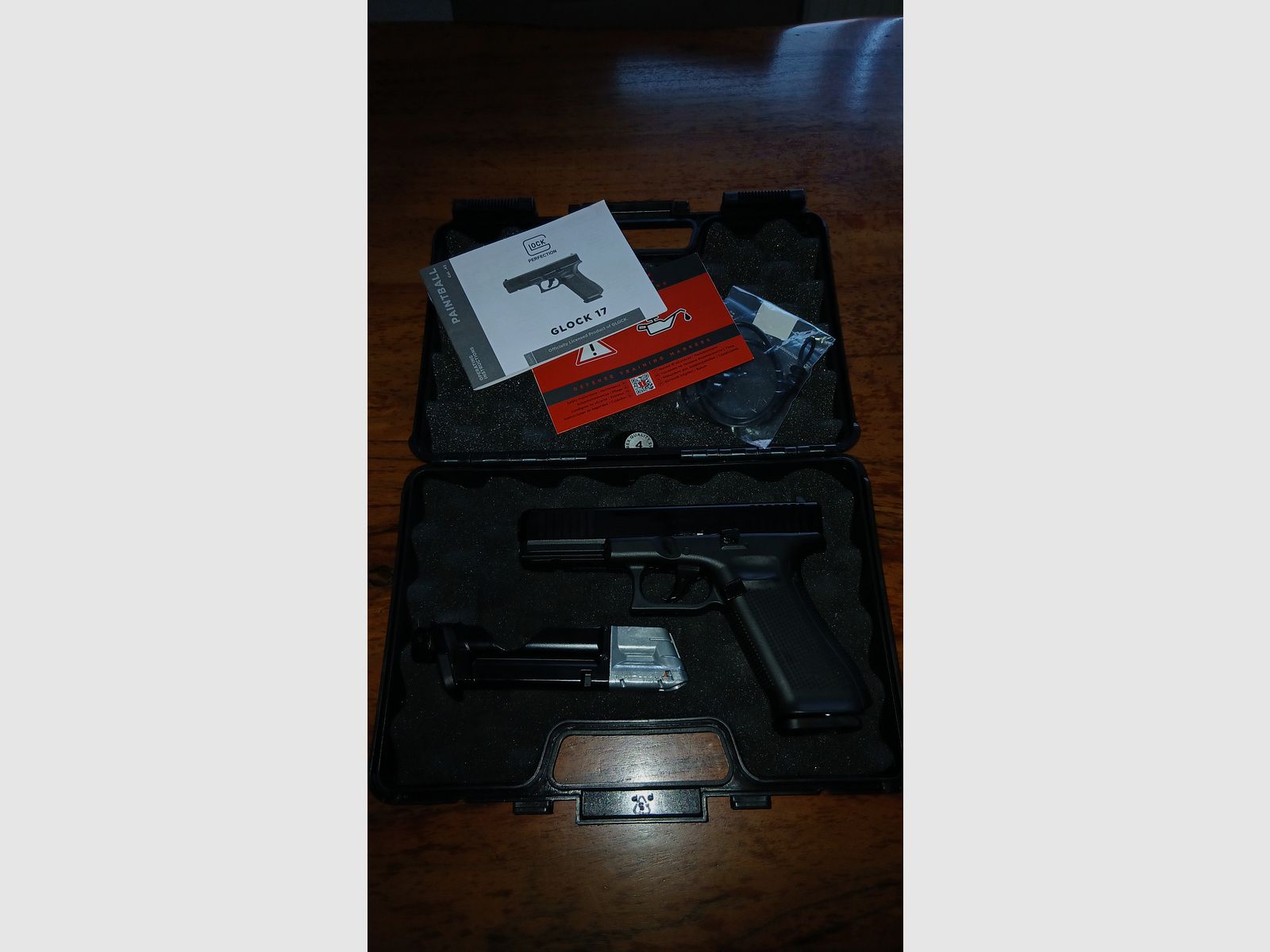 Glock 17 Gen 5  T4E  .43  RAM + Quick Piercing Magazin incl. verzending