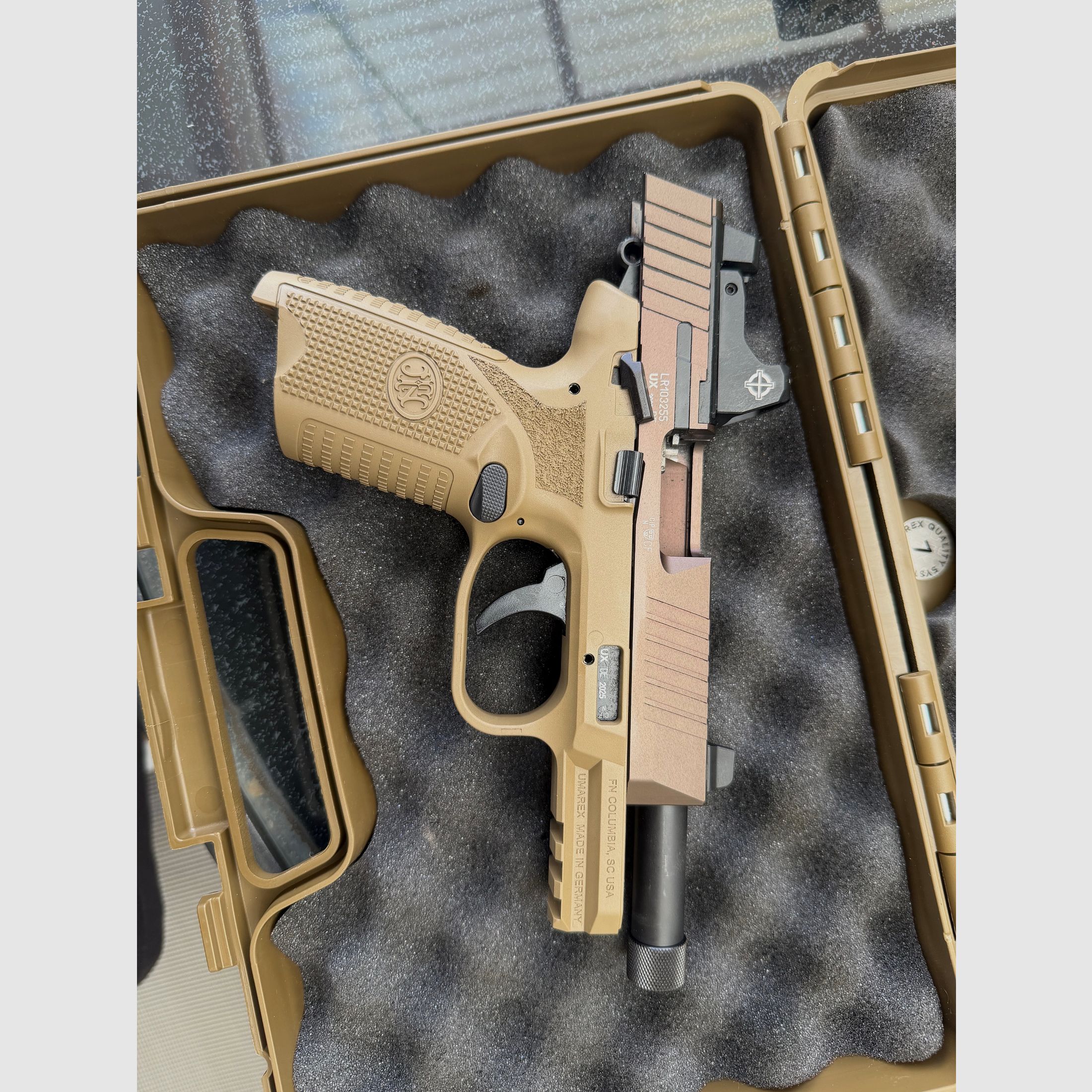 FN502T FDE | with red dot sight | like new