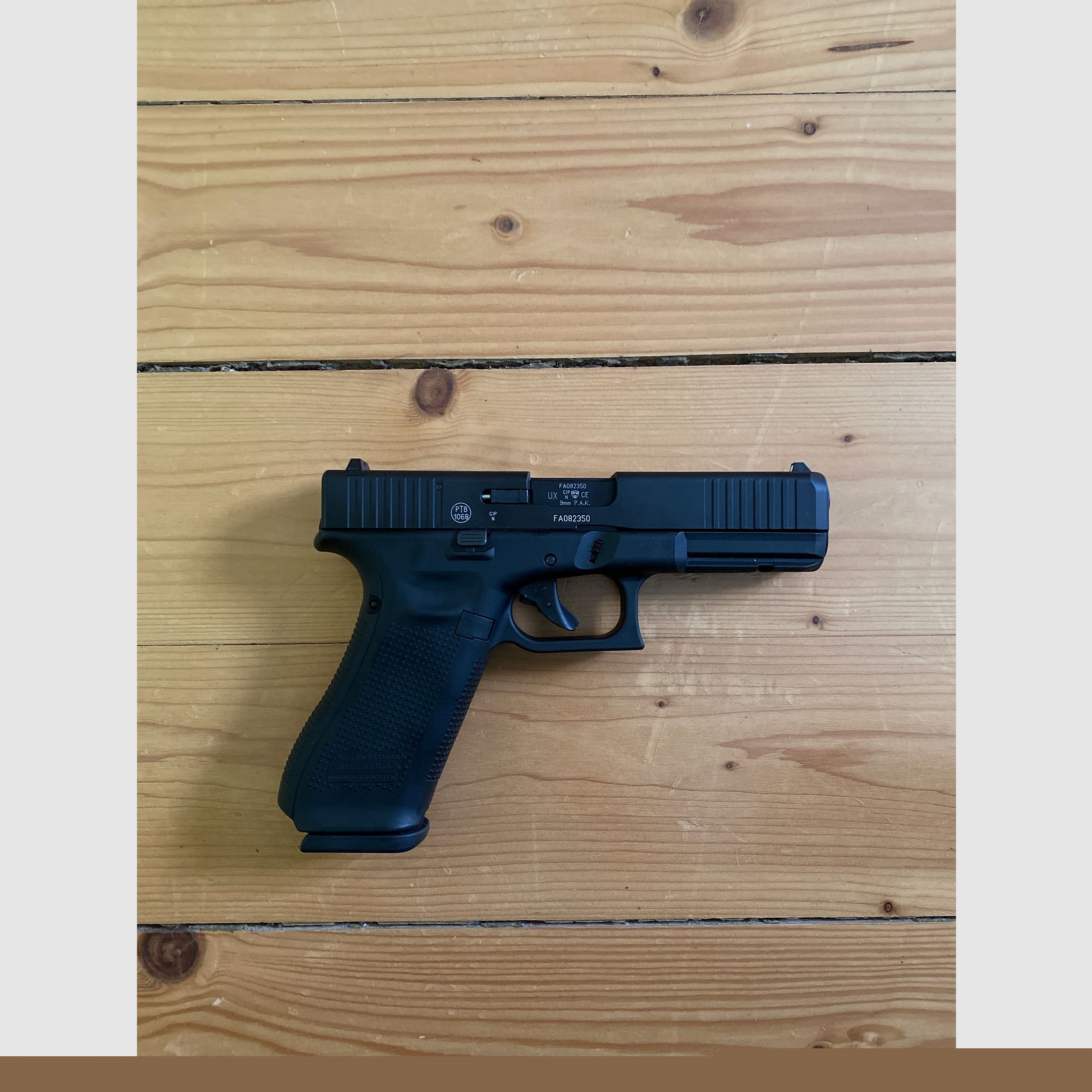 <Vendo la mia Glock 17 Gen 5>