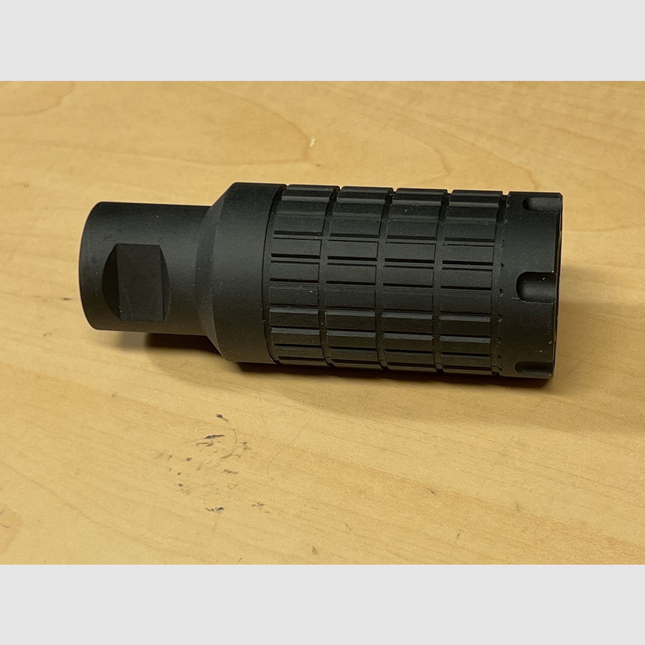 Hamulec wylotowy do Airsoft z gwintem negatywnym M14 wersja metalowa czarna typ 2