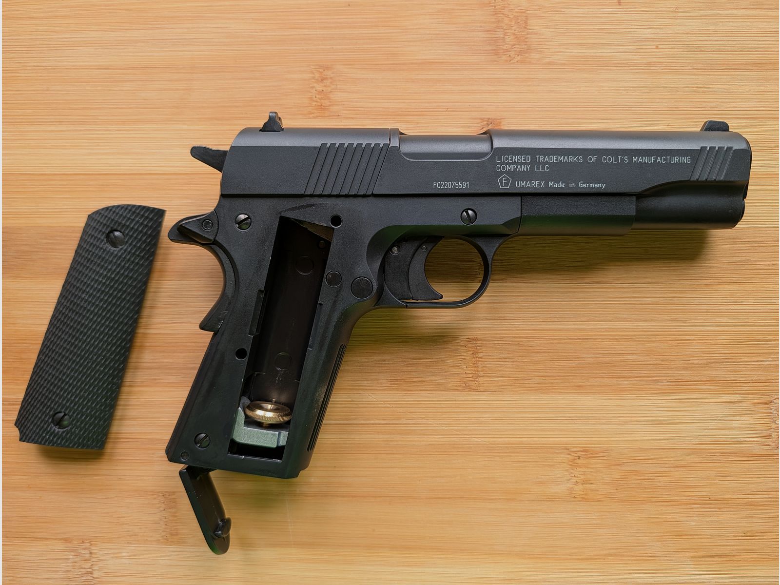 Colt Government 1911 A1 4,5 mm (.177) Diabolo, CO₂, < 4,0 J