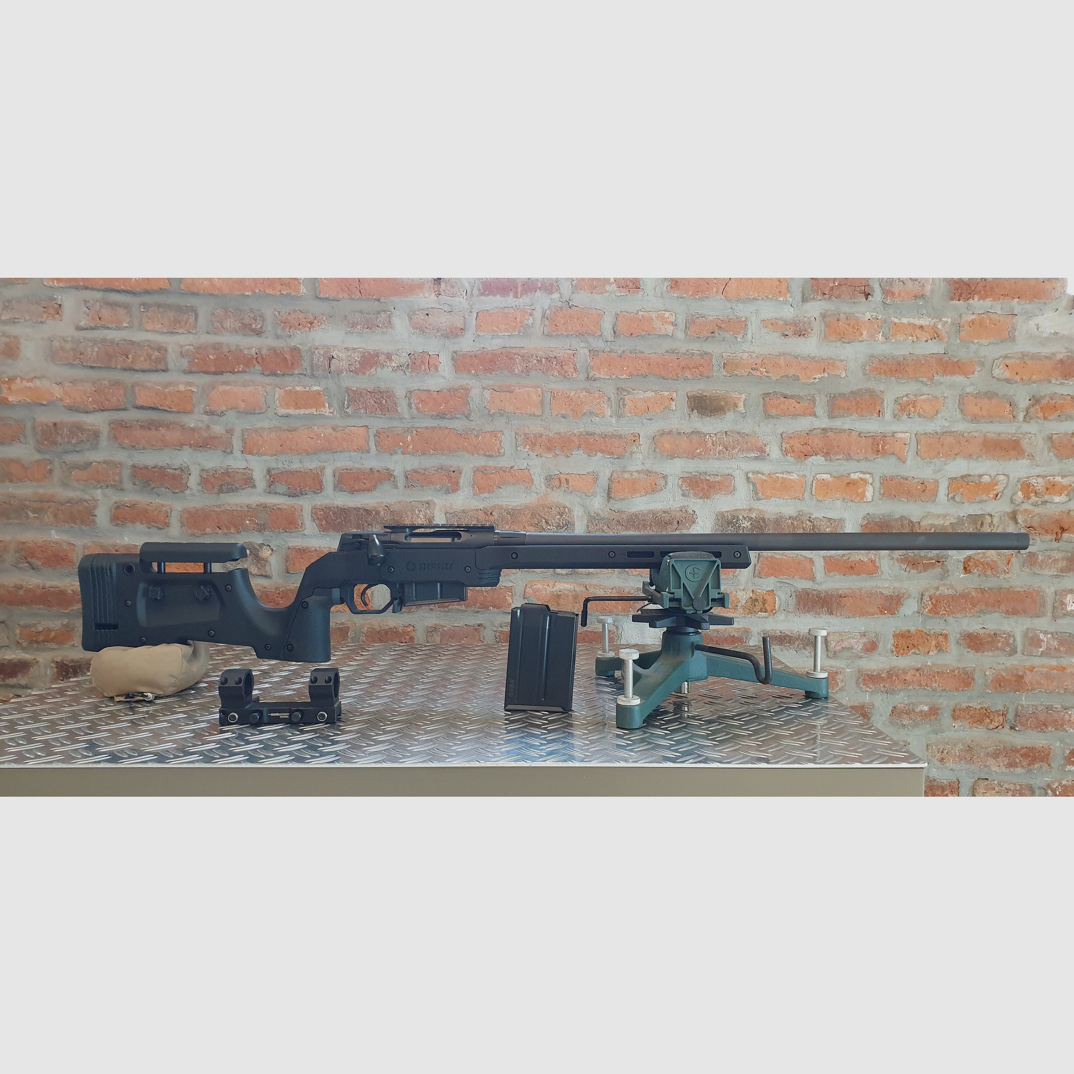 Strasser RS 700 XRS, zdjęcie 2 z 3
