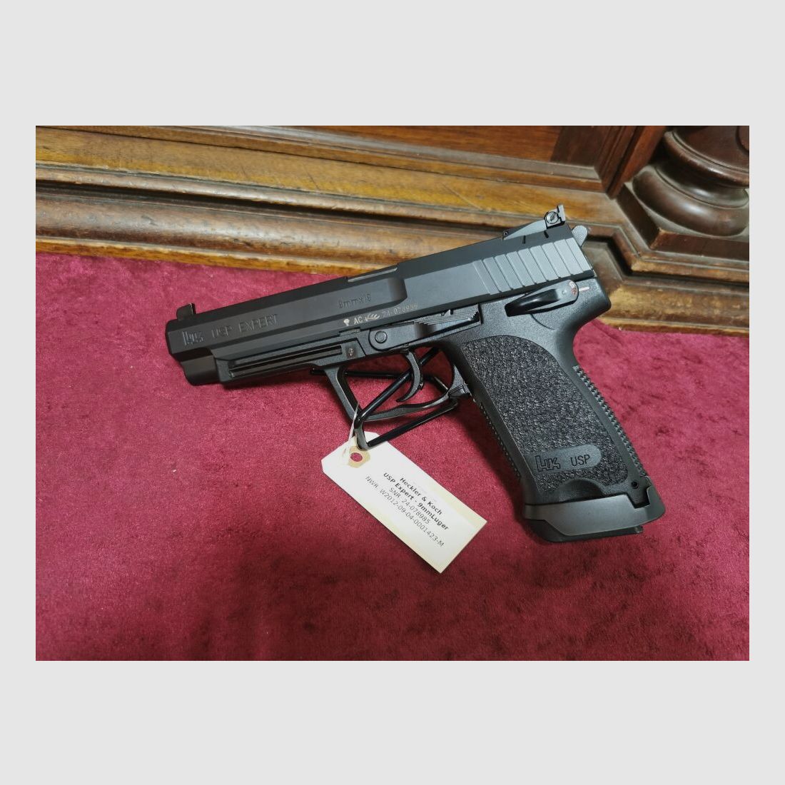 Heckler & Koch USP Expert