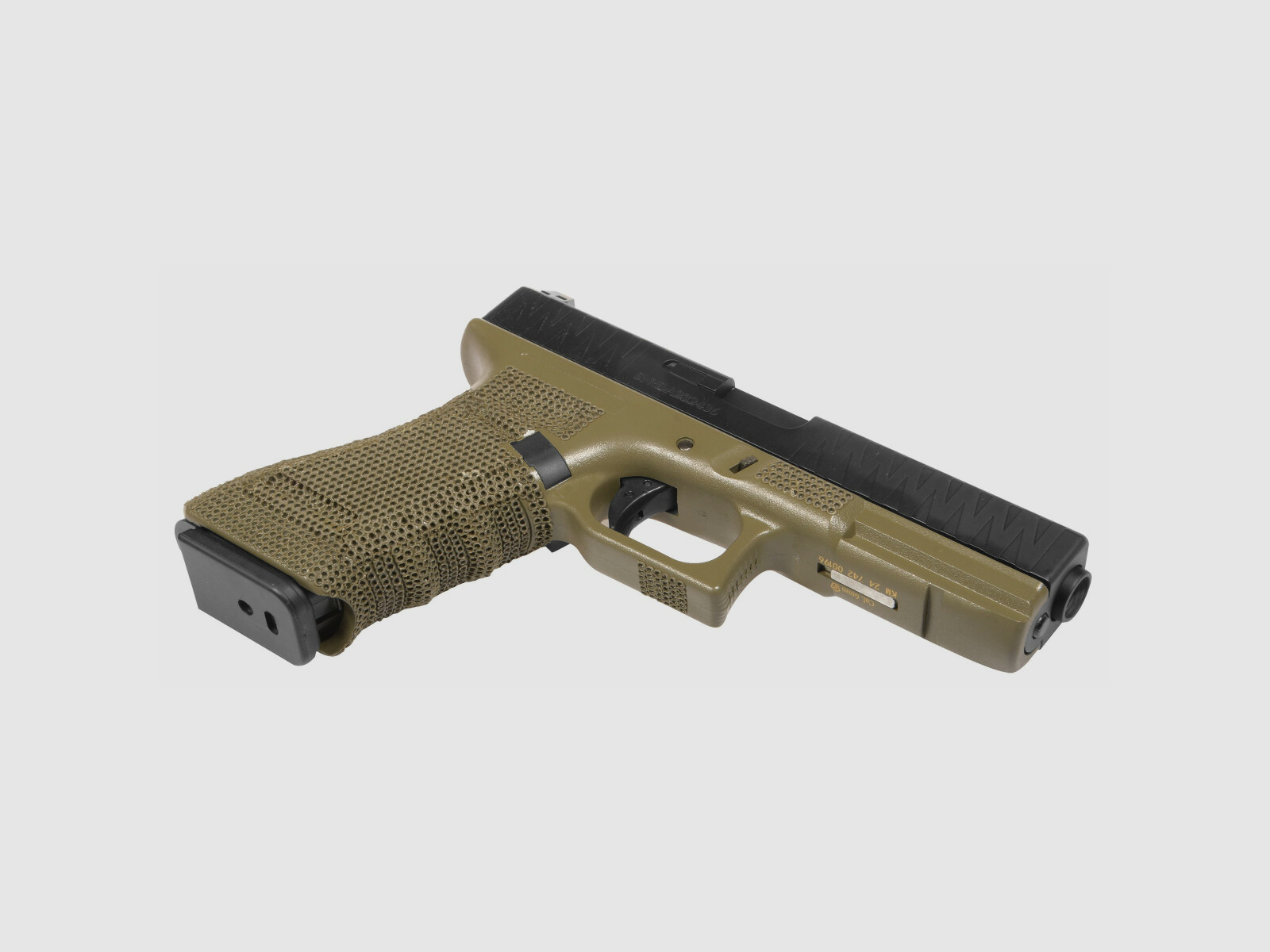 P05 GBB Airsoft Pistole in Oliv | Delta Armory