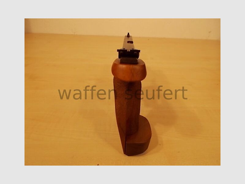 Walther OSP .22 short rapid-fire pistol + spare magazine