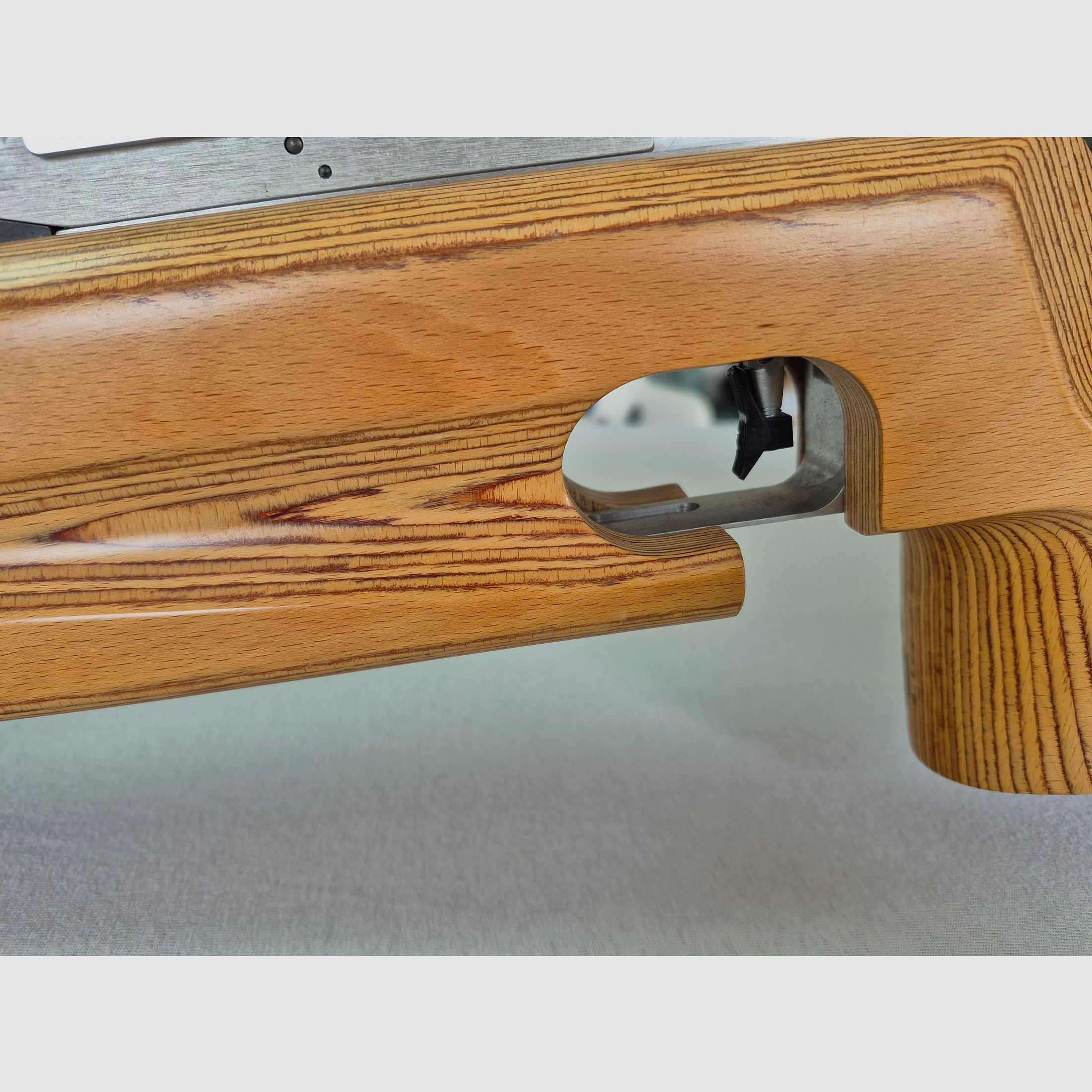 Feinwerkbau 601 omgebouwd voor liggende discipline