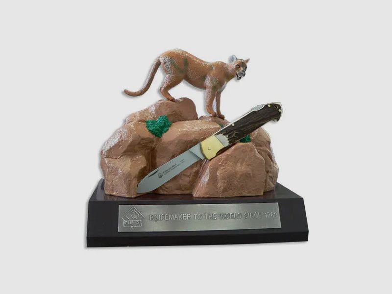 Estatua PUMA, figura