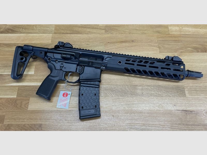 SIG Sauer MCX Virtus mit 11,5" Lauf Kaliber .223 Remington in schwarz