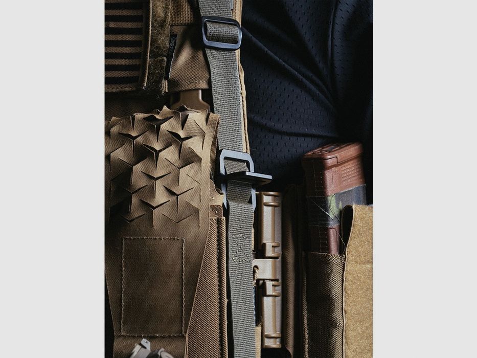 SPIRITUS SYSTEMS SierraTac QD Quick Disconnect Sling (black), image 5 of 5