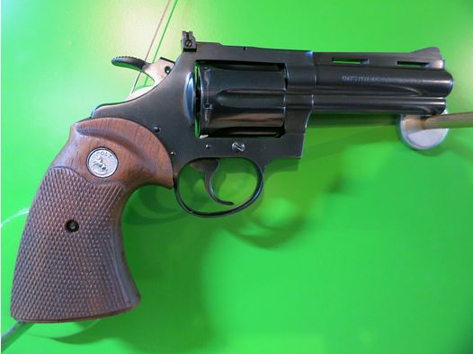 Revoler COLT Diamondback .38 Special, 4" Lauf CTG, Sammlerwaffe   #53-