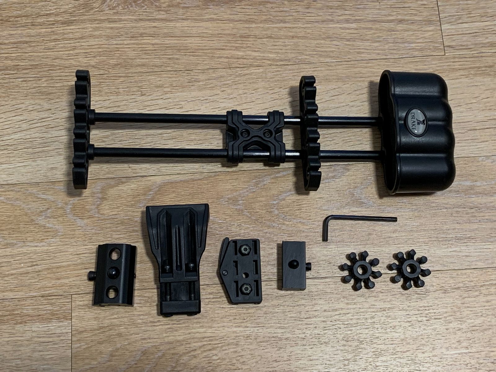 X-BOW FMA Scorpion III - 405 fps / 200 lbs - Compoundbogen mit Zubehör