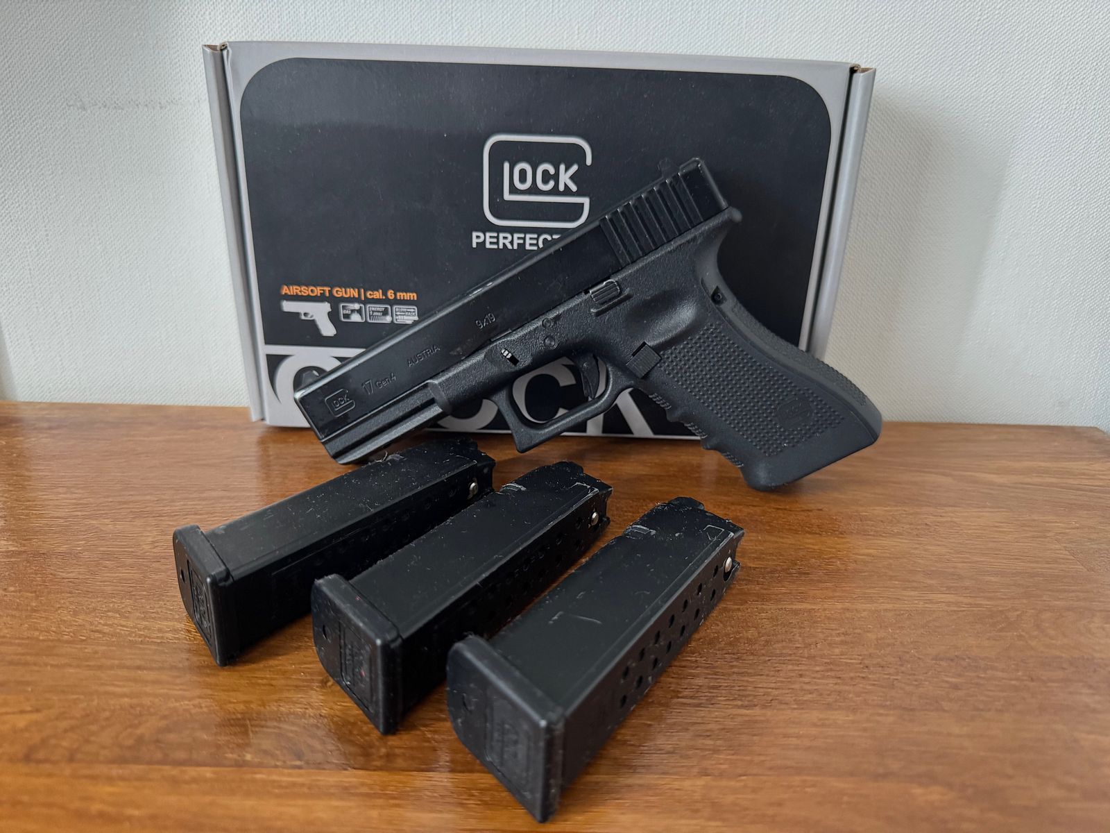 VFC Glock 17 GBB Gen 4 – Top Zustand – inkl. 3 Magazine & OVP 
