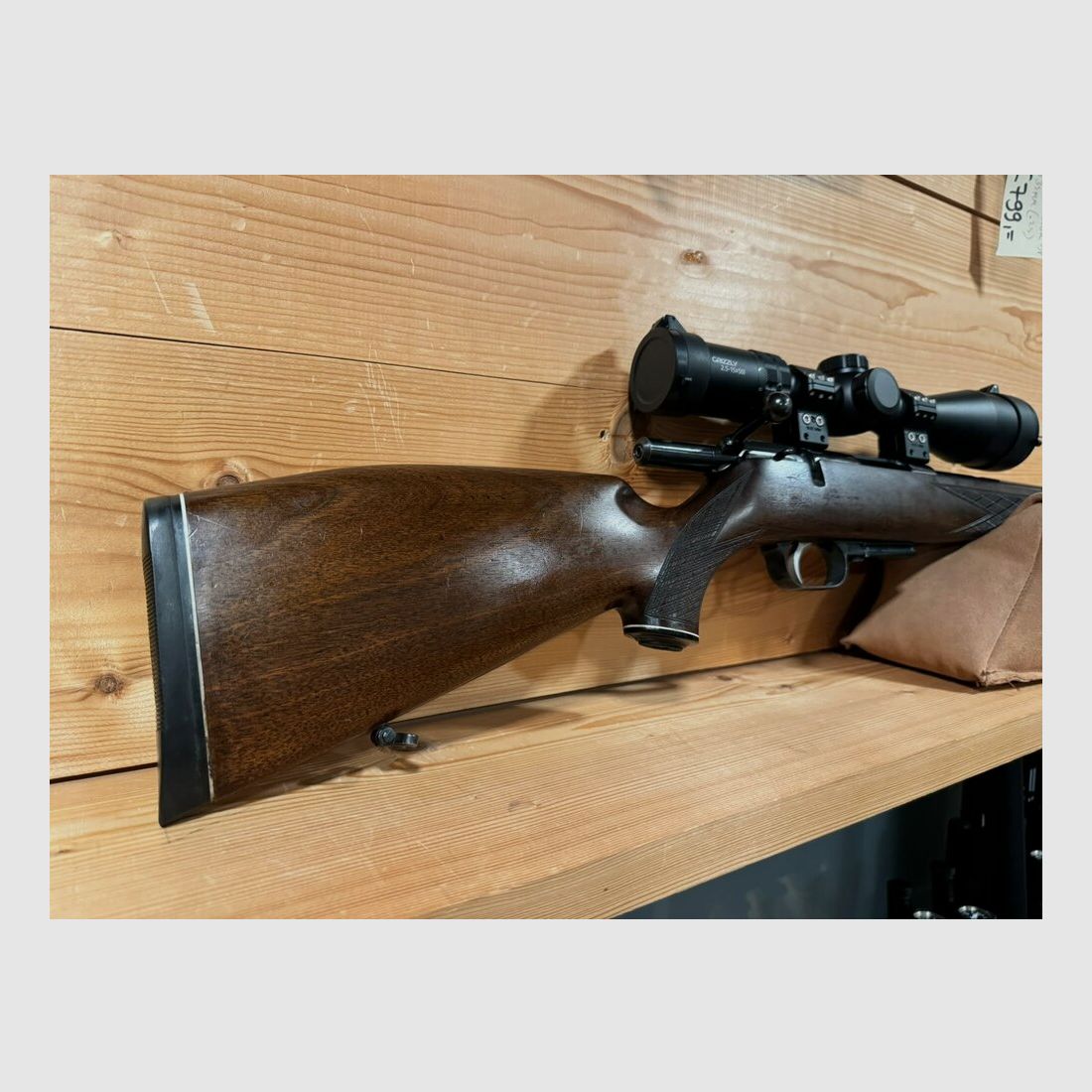 Weihrauch .222 Remington avec Vector Optics Grizzly 2.5-15x50i, image 4 sur 11