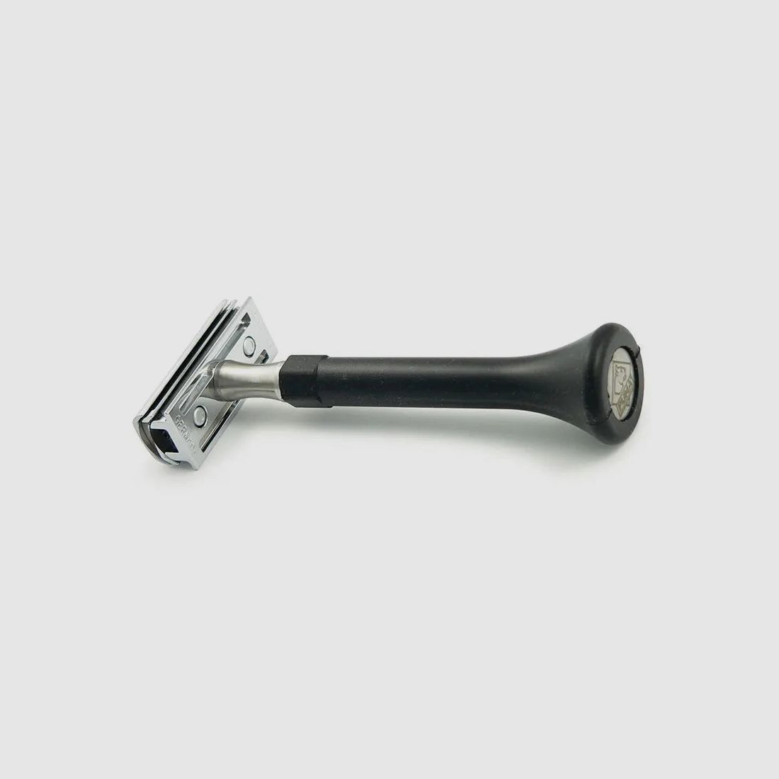 Afeitadora PUMA 4Shave con mango FLEX negro de silicona