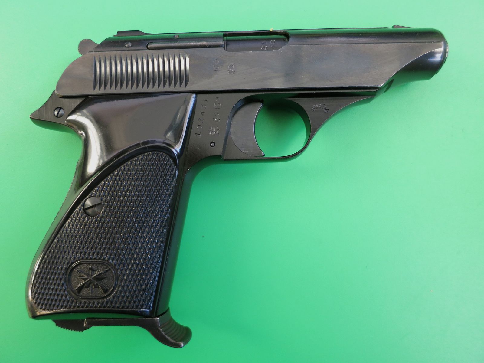 Halbautomatische Pistole Bernardelli Modell 60, Kal. 7,65 mm Browning       #33