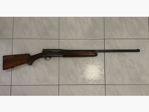 Original deactivated Browning Auto 5 shotgun