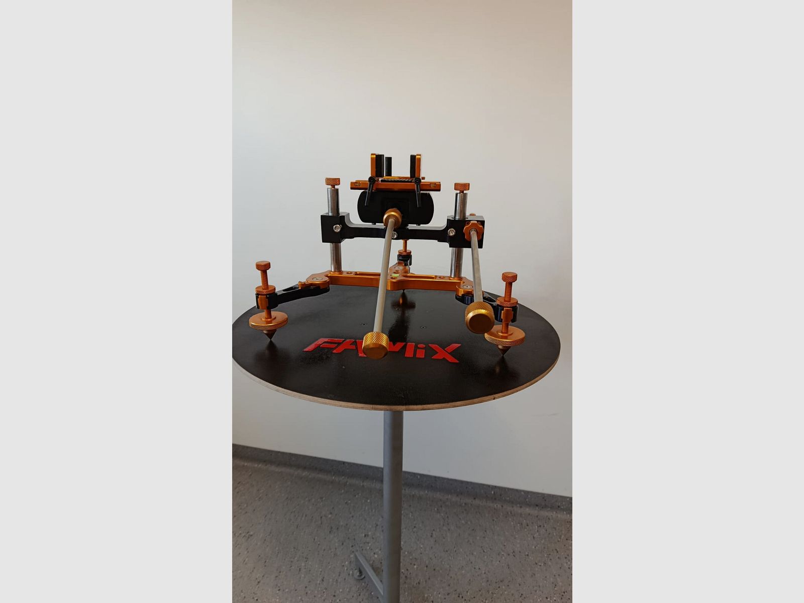 REST TRIPOD die neuesten Modelle FAMIX KJ 3 / FAMIX KJ 4 STAND FÜR GEWEHRE STATIV