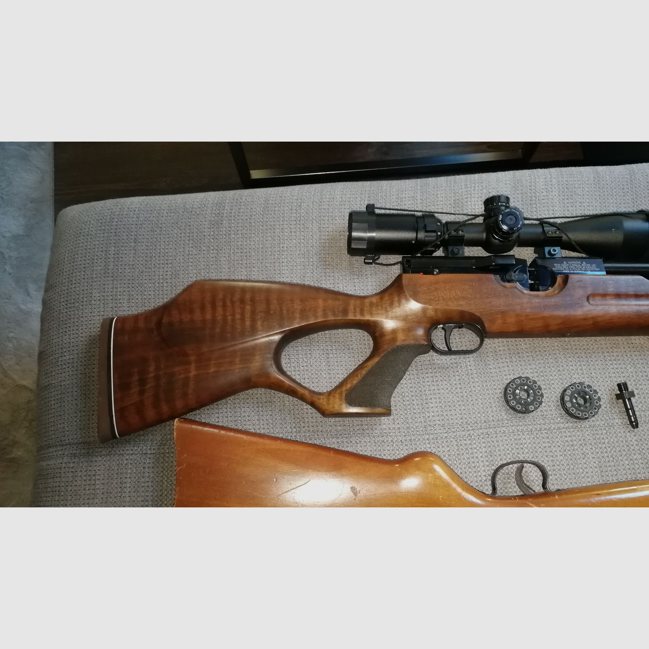 Incienso HW 100 T FSB con bomba de aire comprimido M 220 con mira telescópica, silenciador y accesorios (ver fotos) + 2 rifles de aire más antiguos como regalo