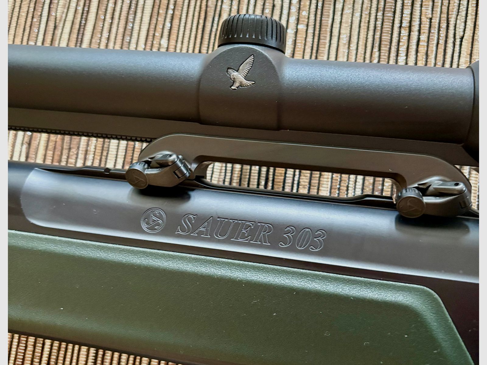 Sauer Syncro XT 303 con Swarovski Z6i 1-6 x 24 EE