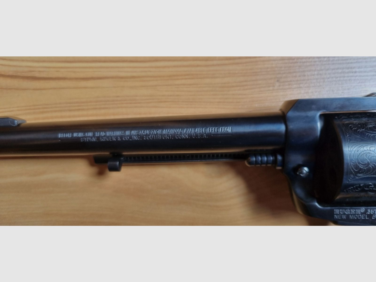 Revólver Ruger .357 Magnum NUEVO MODELO BLACKHAWK RB 35