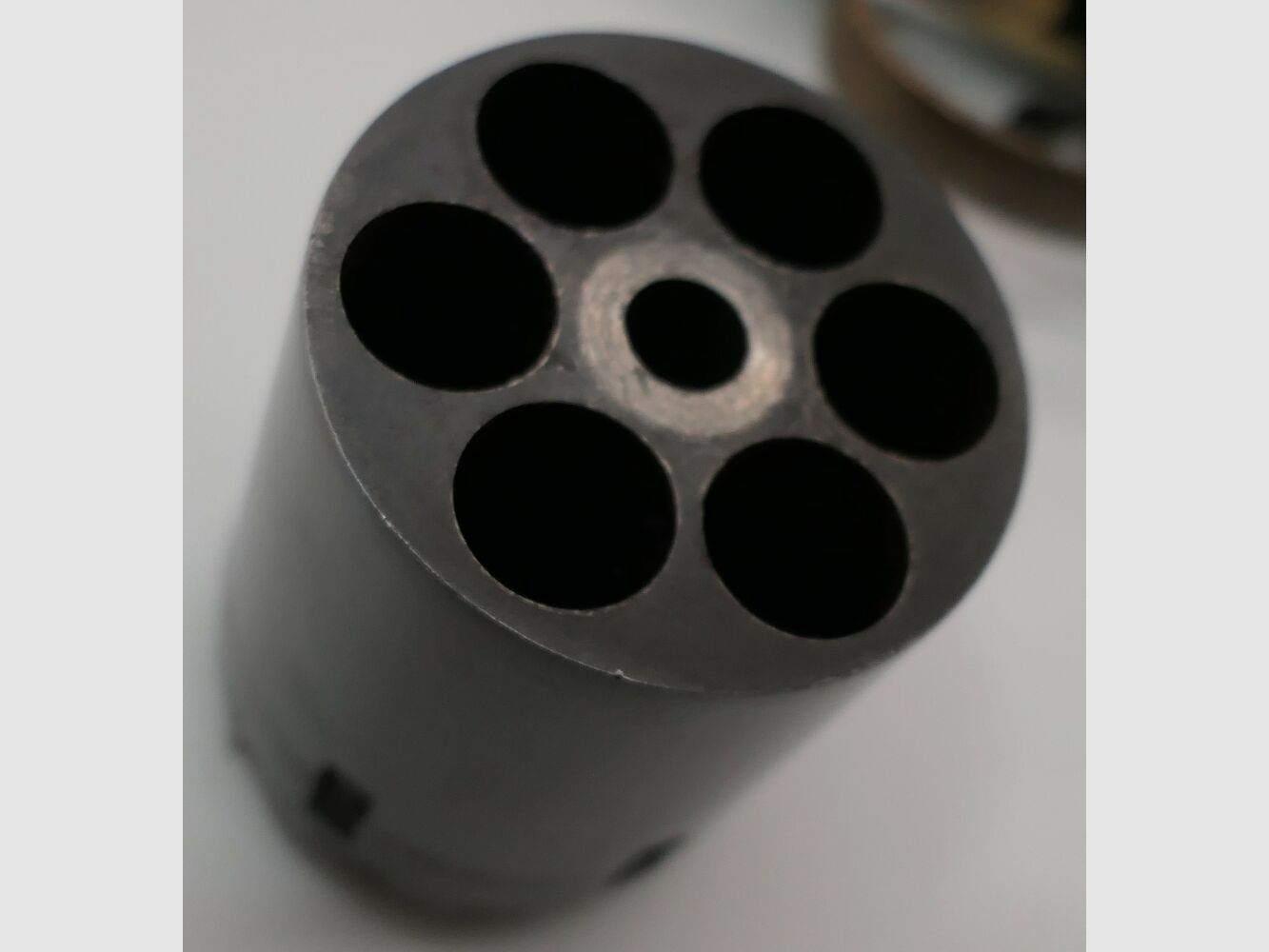 Revolver à percussion Hege Uberti Modèle 1858 New Army, calibre .44, canon de 8 pouces.