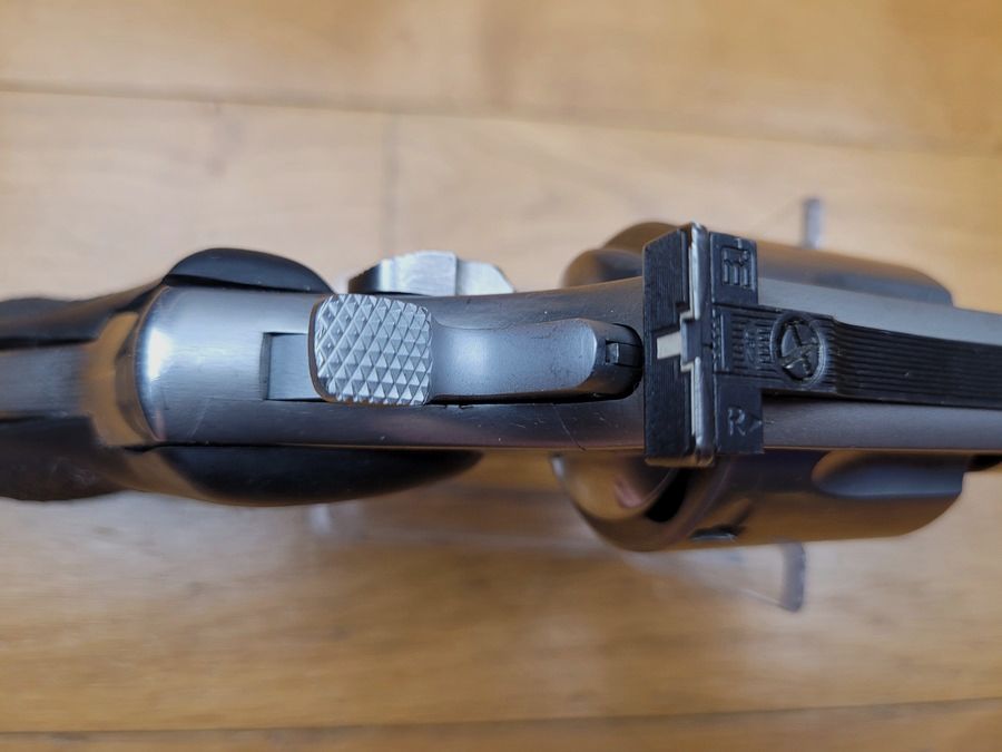 Schöner Smith & Wesson 686-3 – in .38SP & .357Mag – 4 Zoll – 6 Schuss – Edelstahl-Finish 80er Jahre – Monogrip HOGUE – TBE+, Bild 16 von 17